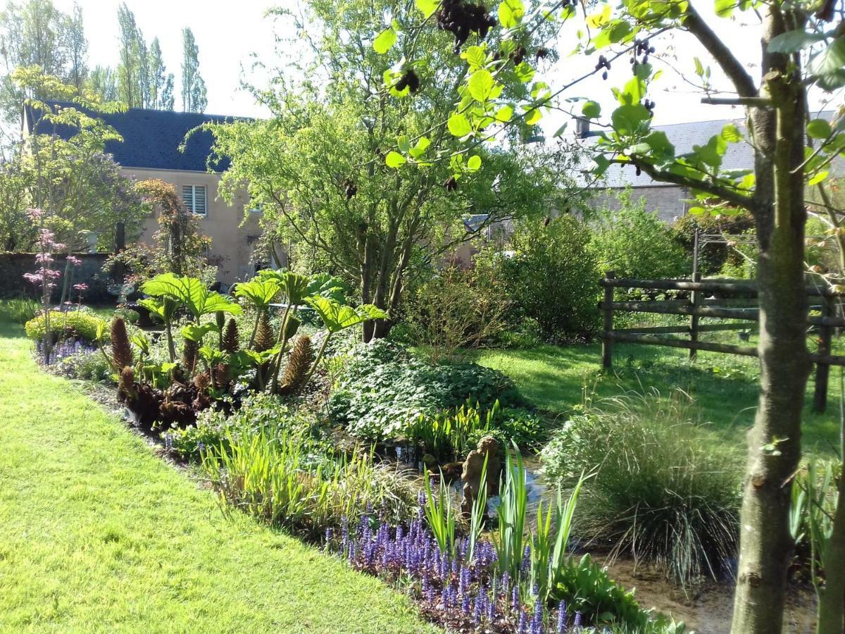 Gite Du Jardin Des Sources Villa Vaux-sur-Seulles Exterior foto